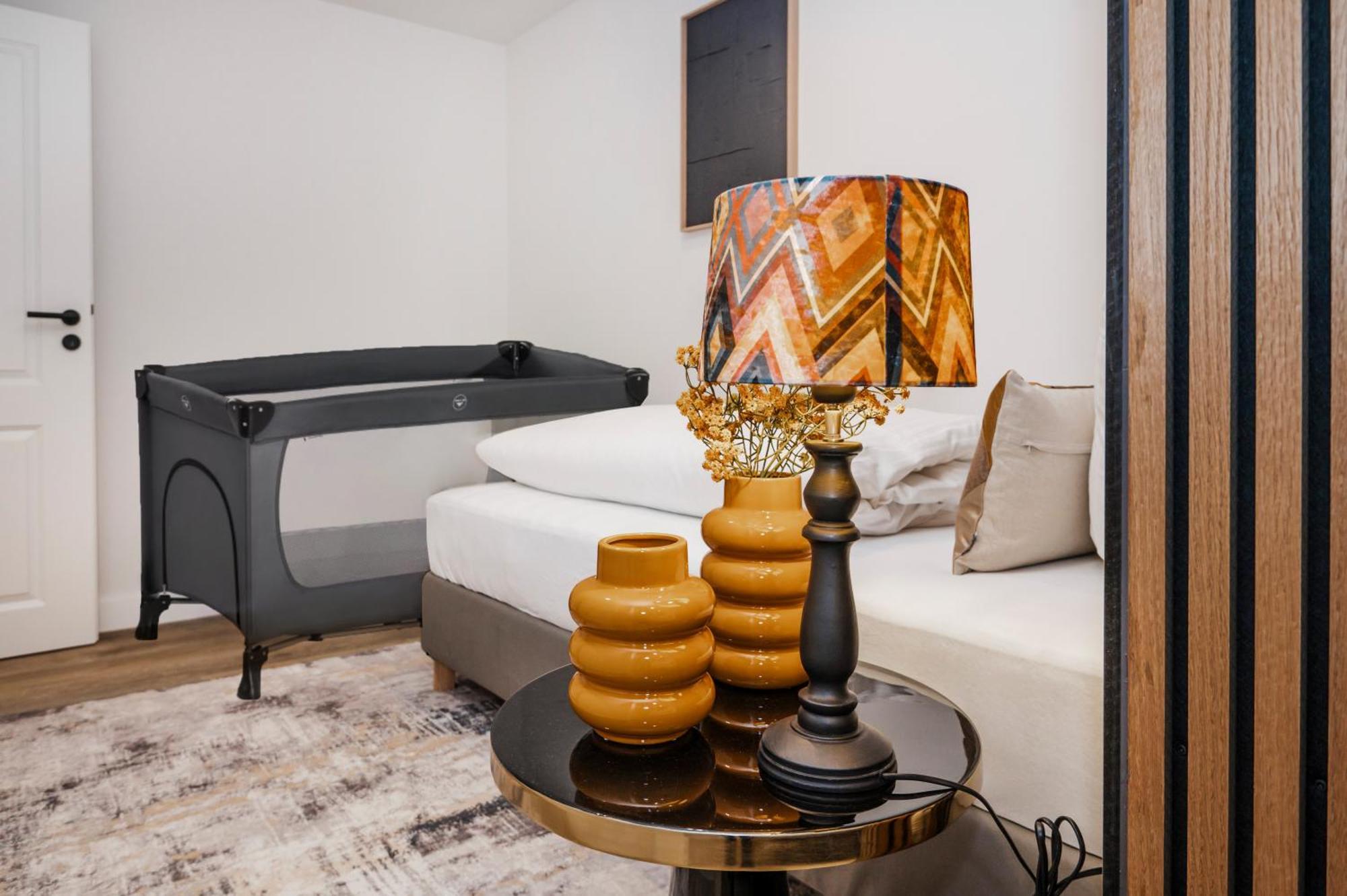 S331 - Luxurious Two Bedroom Duplex In * Keulen